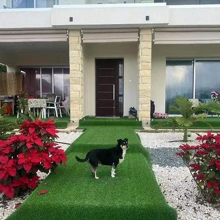 Δωμάτια σε οικογενειακή κατοικία Sea Flower Village